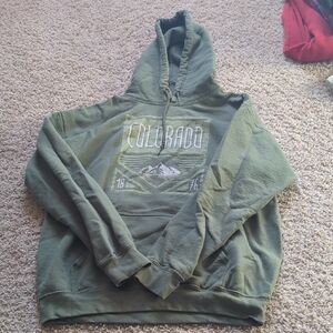 Gildan Olive Green Colorado Graphic Pullover Hoodie
